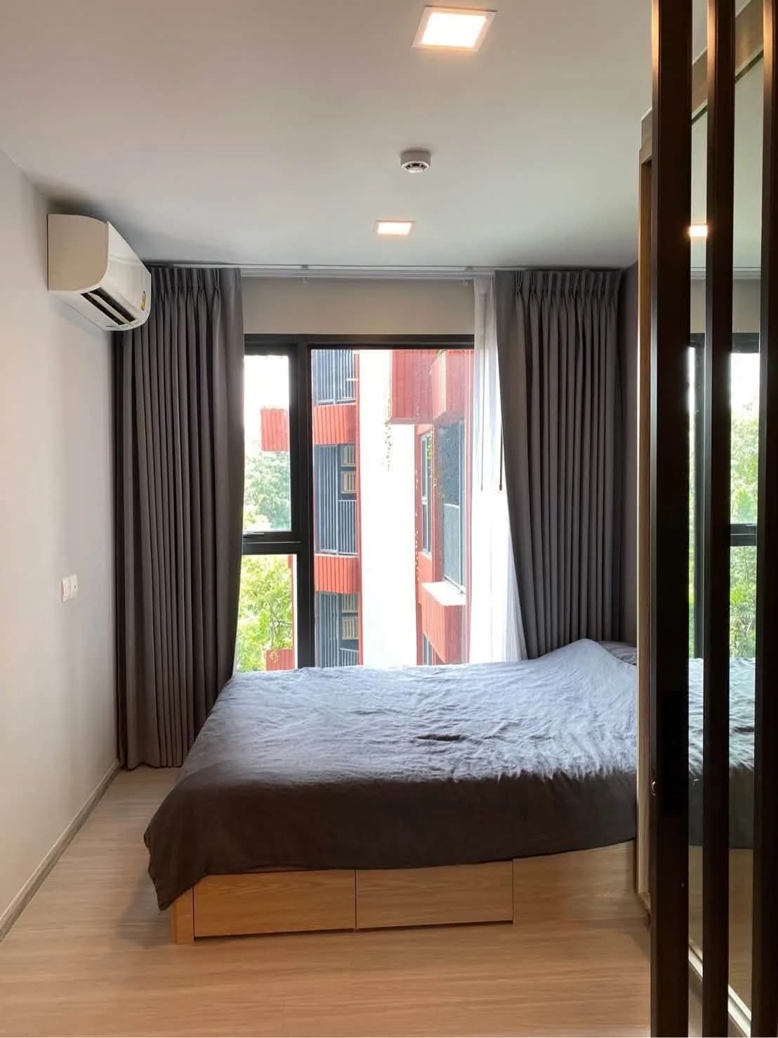 Condominio de 1 dormitorio en alquiler en The Privacy S101: 27 m², edificio A, planta 4, amueblado, cerca del BTS Punnawithi foto 4