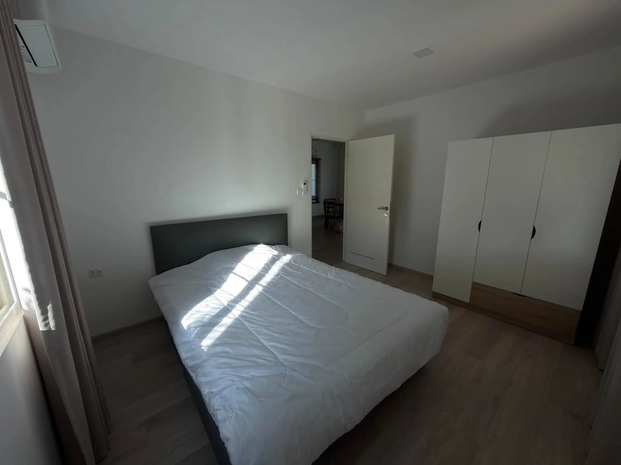 3-Schlafzimmer-Einfamilienhaus zum Verkauf oder zur Miete in Villaggio 2 Srinakarin-Bangna, 50.3 Quadrat-Wah, 137 m², voll möbliert Foto 6