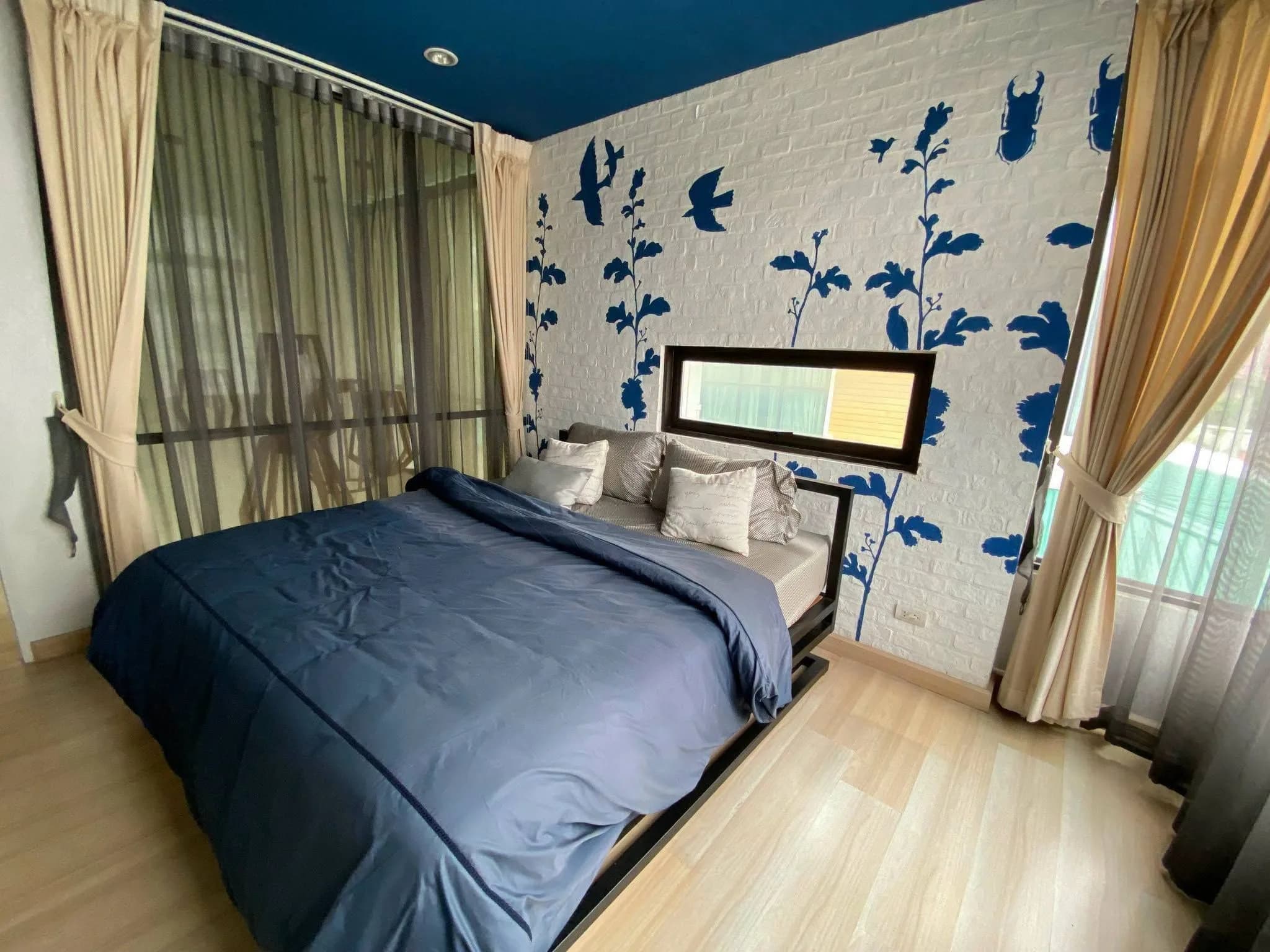 3-stöckige Doppelhaushälfte zur Miete in Viridian Ratchapruek, 3 Schlafzimmer, 4 Badezimmer, 9 m Frontbreite, komplett möbliert, nahe MRT Bang Rak Yai Foto 5