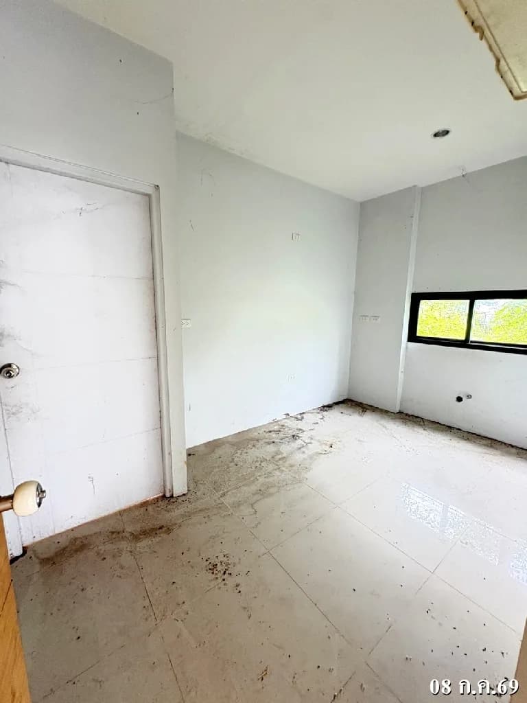 Nhà góc 2 tầng tại V Property R.8, Khon Kaen ảnh 6