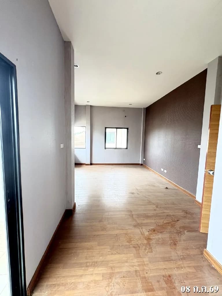Nhà góc 2 tầng tại V Property R.8, Khon Kaen ảnh 8