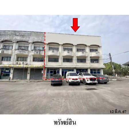 อาคารพาณิชย์ 3 ชั้น 4 คูหา บ้านไทย 6 ห้องนอน 8 ห้องน้ำ 2
