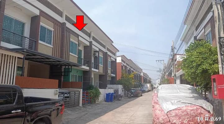 ทาวน์เฮ้าส์ 2 ชั้น ทรัพย์ทวี วิลเลจ 19.5 ตร.ว. · ทรัพย์ประมูล 2
