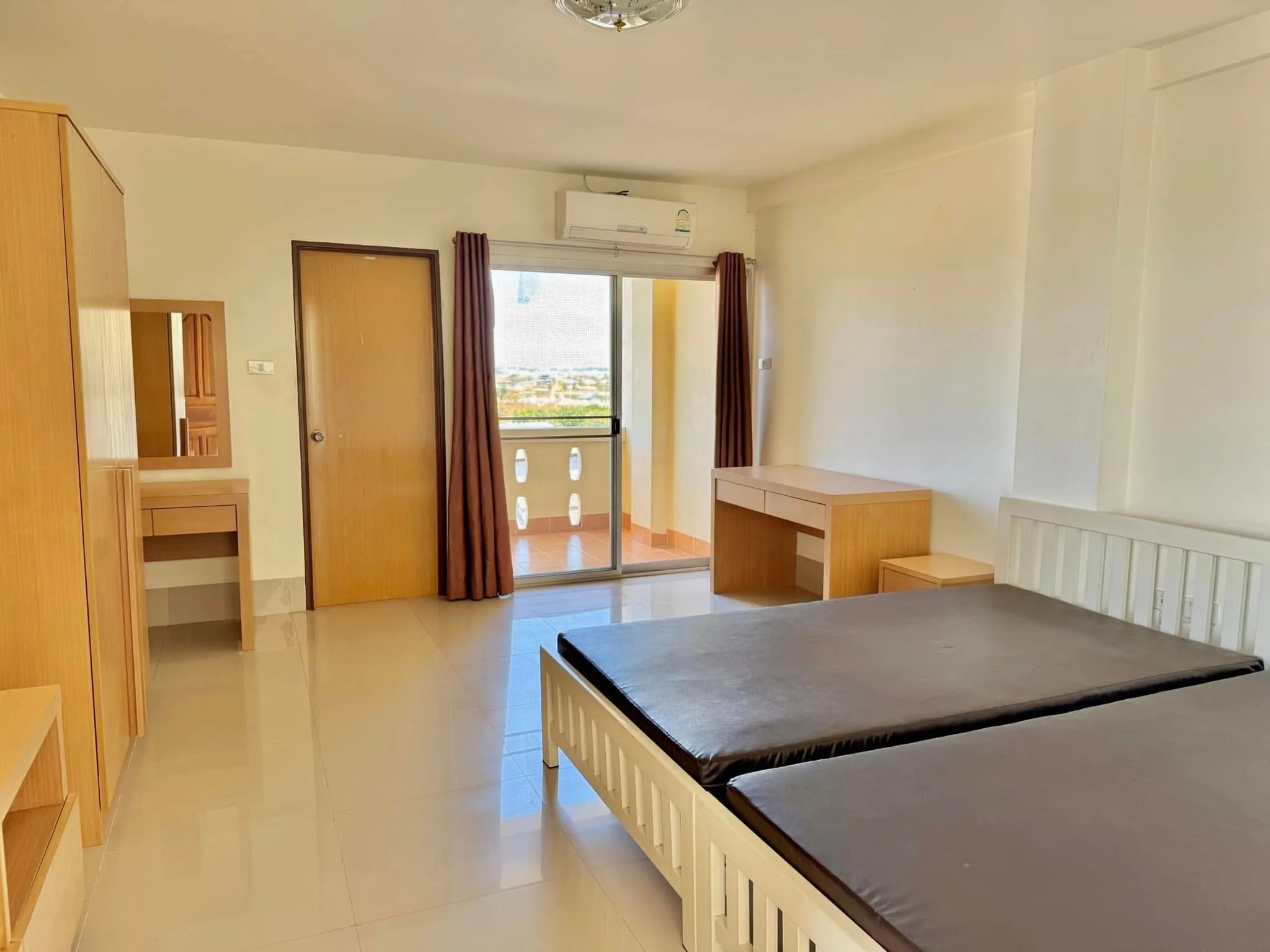 Baan Boonpathan, Bang Saen: Monatszimmer mit oder ohne Klimaanlage an der Khao Lam Road nahe Bang Saen Beach · 1