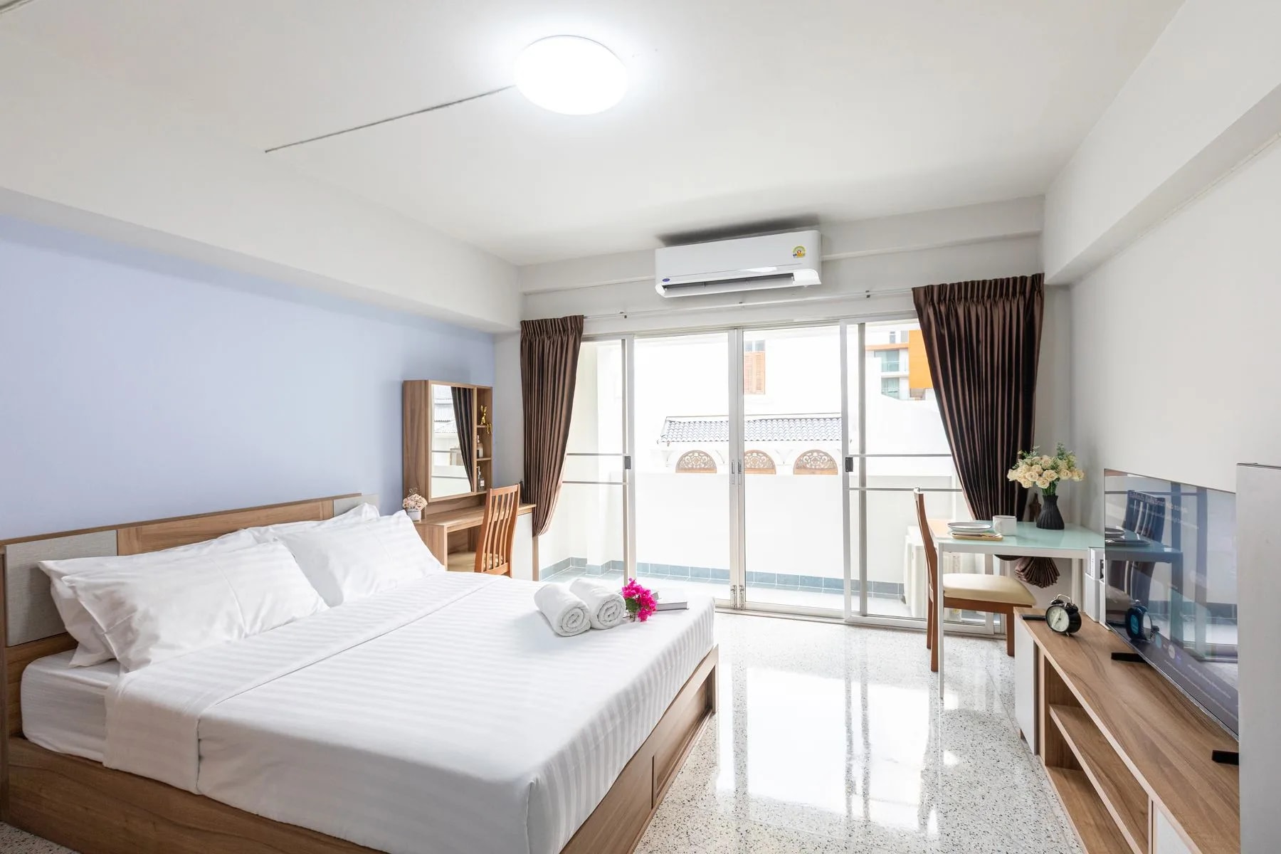 Baan Thai Living Nimman, Soi 6: Furnished Monthly Rooms with Pool near Chiang Mai University · 1