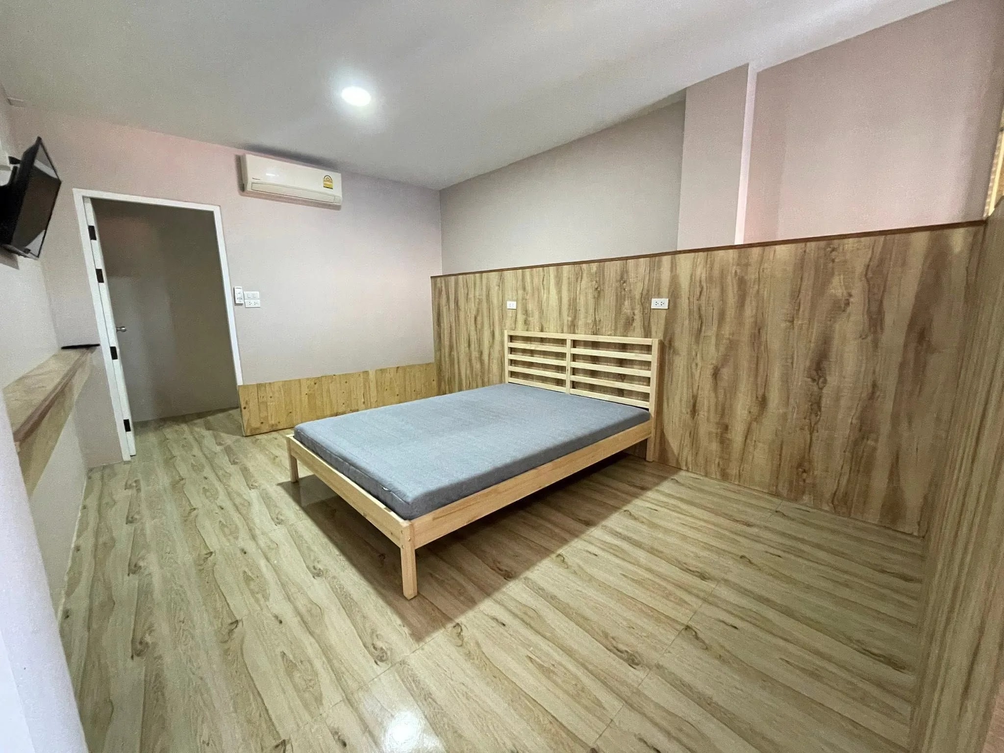 DD Mansion, Mae Jo: Monthly Furnished Air-Conditioned Rooms for Students, Cats Allowed, near Maejo University · 1