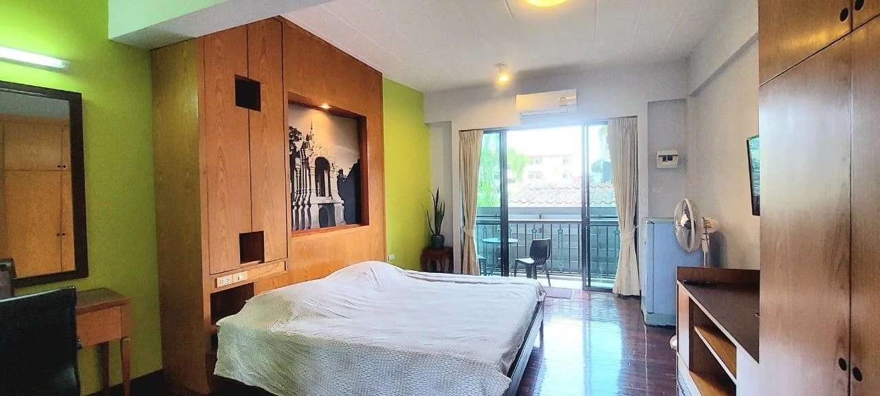 Fathai Apartment, Wiang Bua: bilik 30–35 m² sewa bulanan dengan balkoni dekat Chiang Mai Rajabhat University · 1