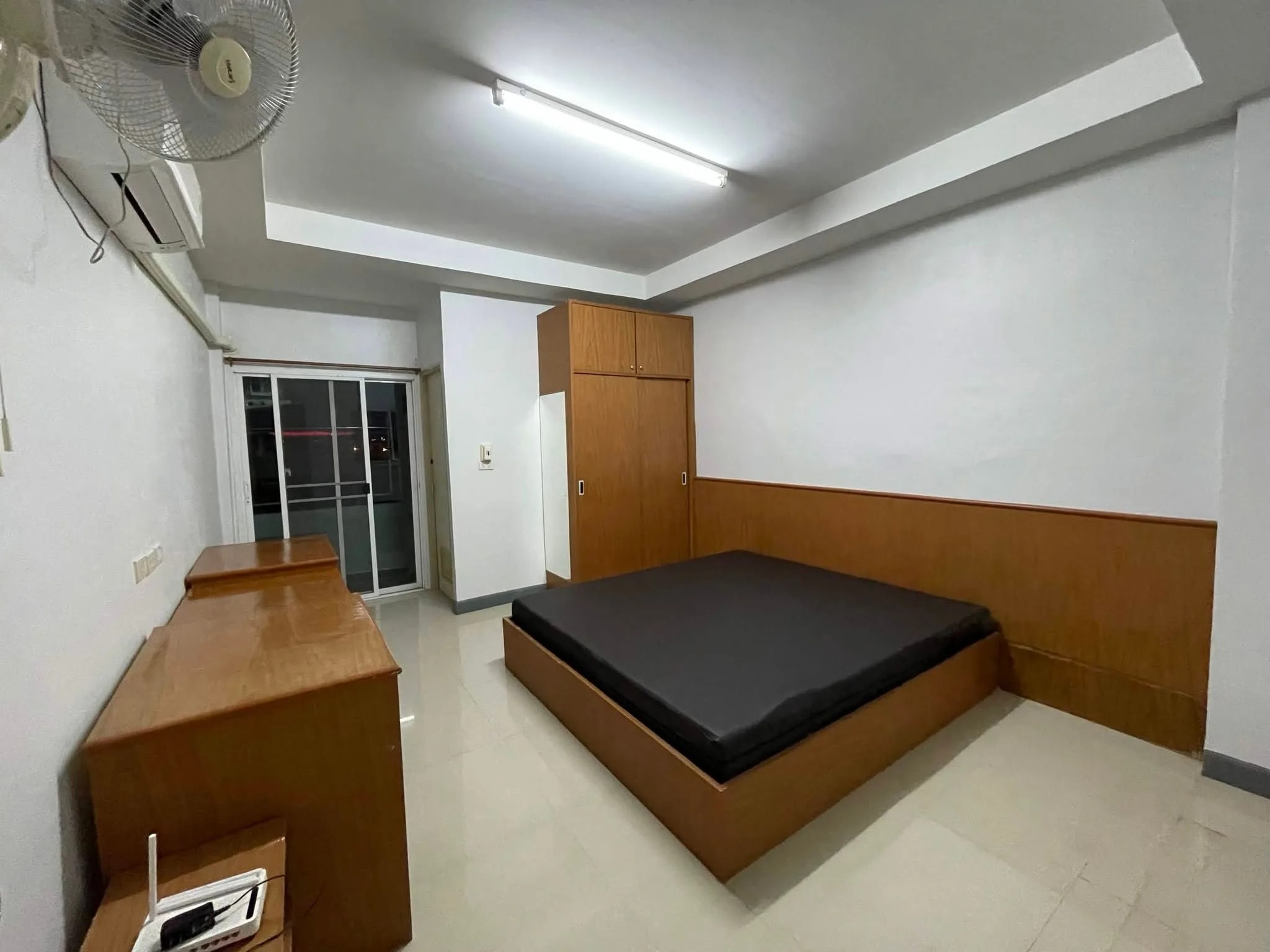 Kaen Khun Women's Dormitory, Khon Kaen: सिर्फ़ महिलाओं के लिए मासिक किराए पर 30 वर्ग मीटर के कमरे, Kaen Nakhon Wittayalai स्कूल के पास · 1