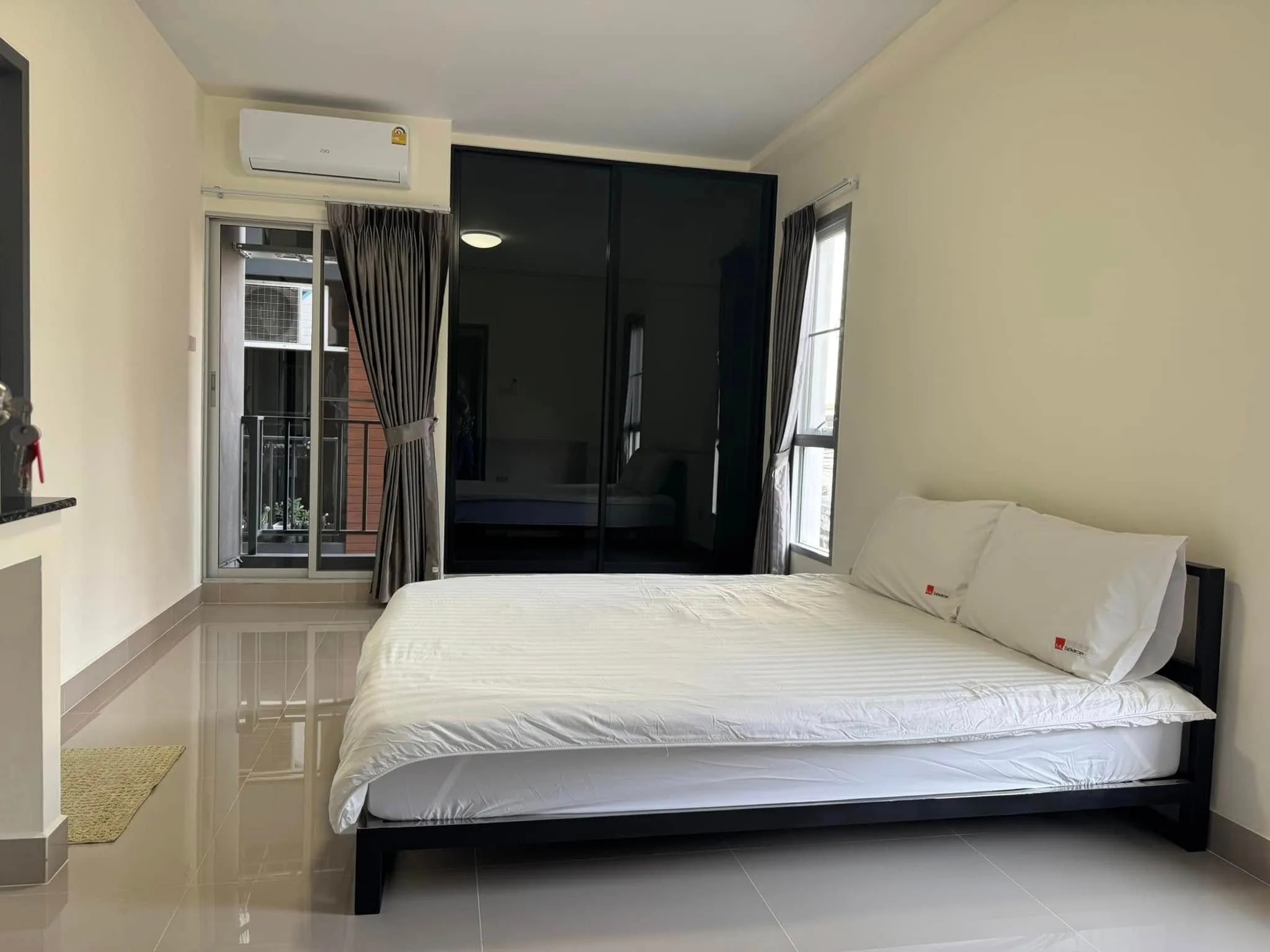 استوديوهات للإيجار الشهري بمساحة 20 م² في My Space Apartment، Soi Ratchadaphisek 3 Yaek 8، Din Daeng، على بعد حوالي 600 م من محطة MRT Thailand Cultural Centre · 1