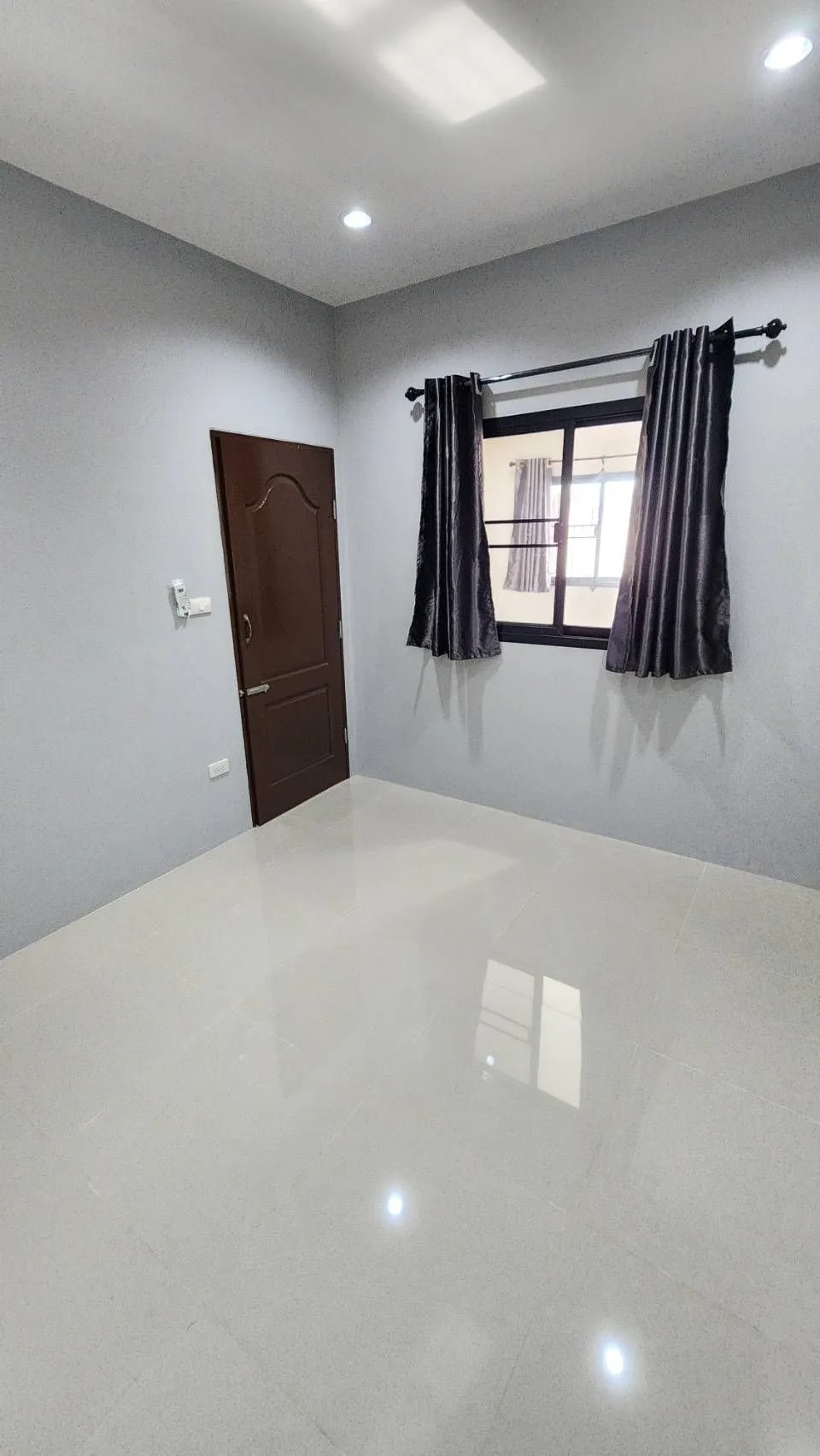 Nalun Place 1, Pluak Daeng: Monthly 36 sq.m. Air-Con Dormitory Rooms near Amata City Rayong · 1