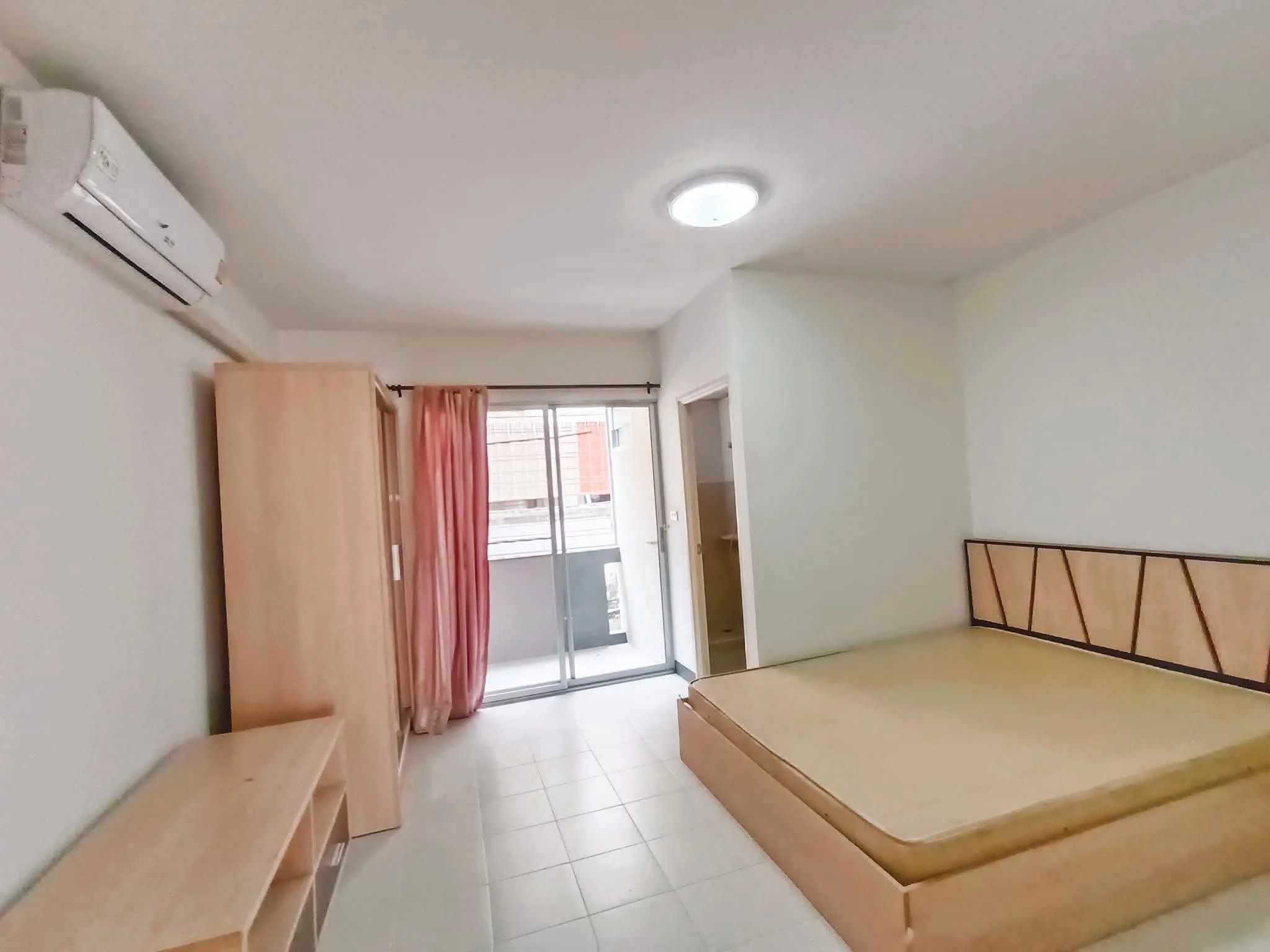 Parkville Apartment، Soi King Kaeo 11، Bang Phli: غرف للإيجار الشهري بـ 5 أنواع منها الأجنحة، حارس على مدار 24 ساعة، قرب Suvarnabhumi · 1