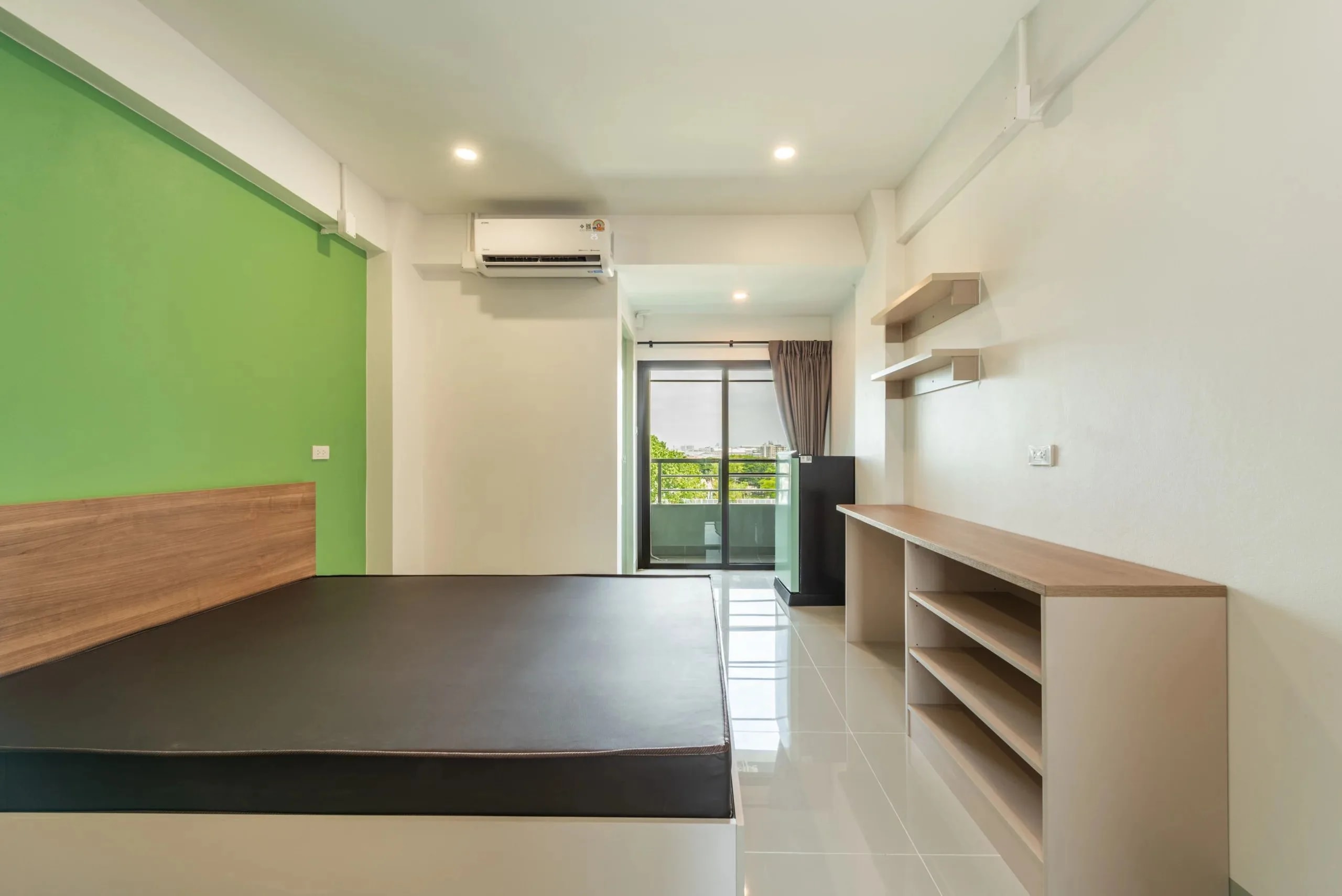 Smart Place Bang Phli Yai, Thepharak Km 9: Monthly Studios of 21 sq.m. with Lift near Bangna 5 Hospital · 1