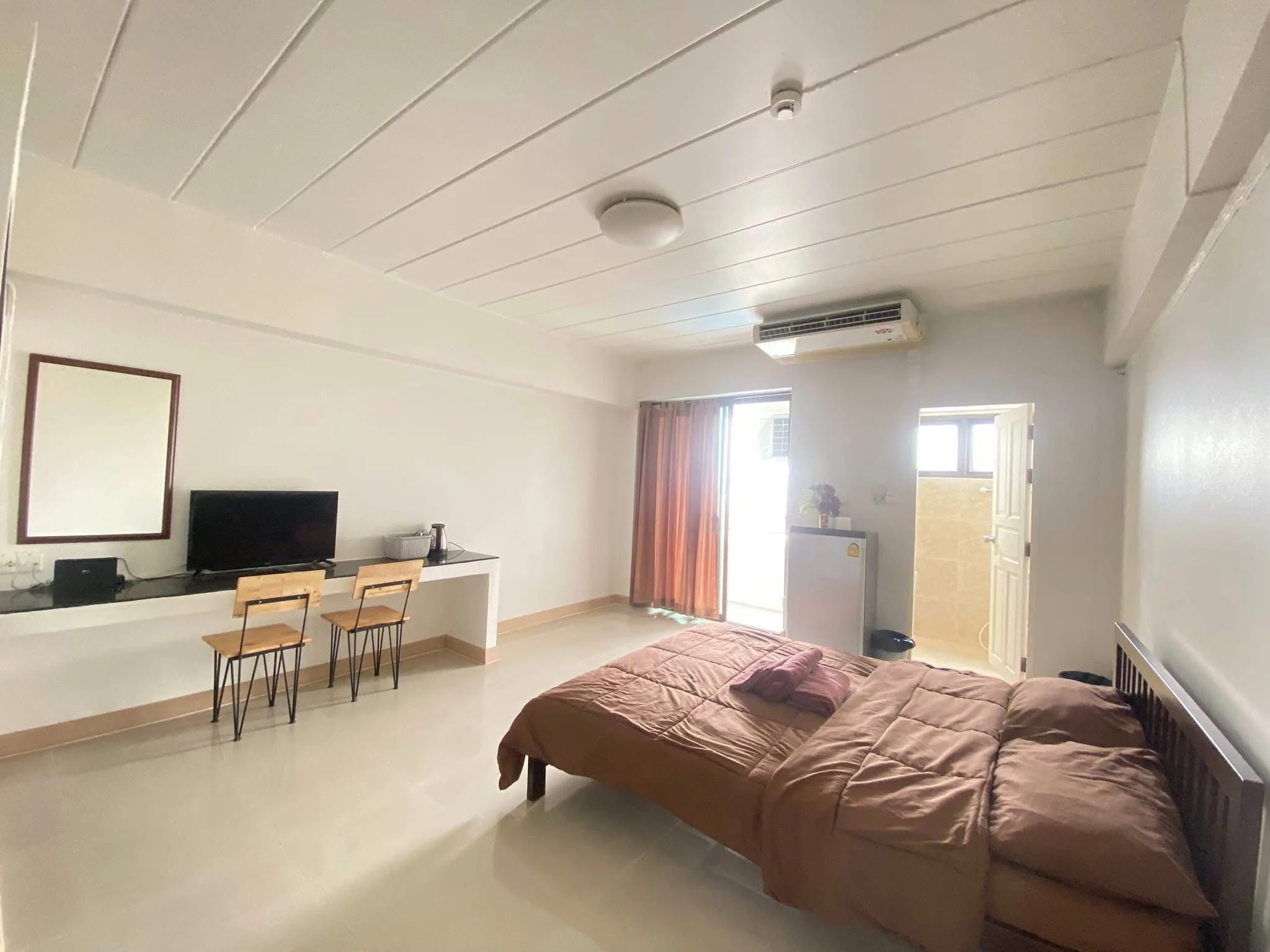 Thitinakara Mansion, Kanchanaphisek Road, Bang Kruai: Furnished Monthly Rooms with a Lift, near Debsirin Nonthaburi School · 1