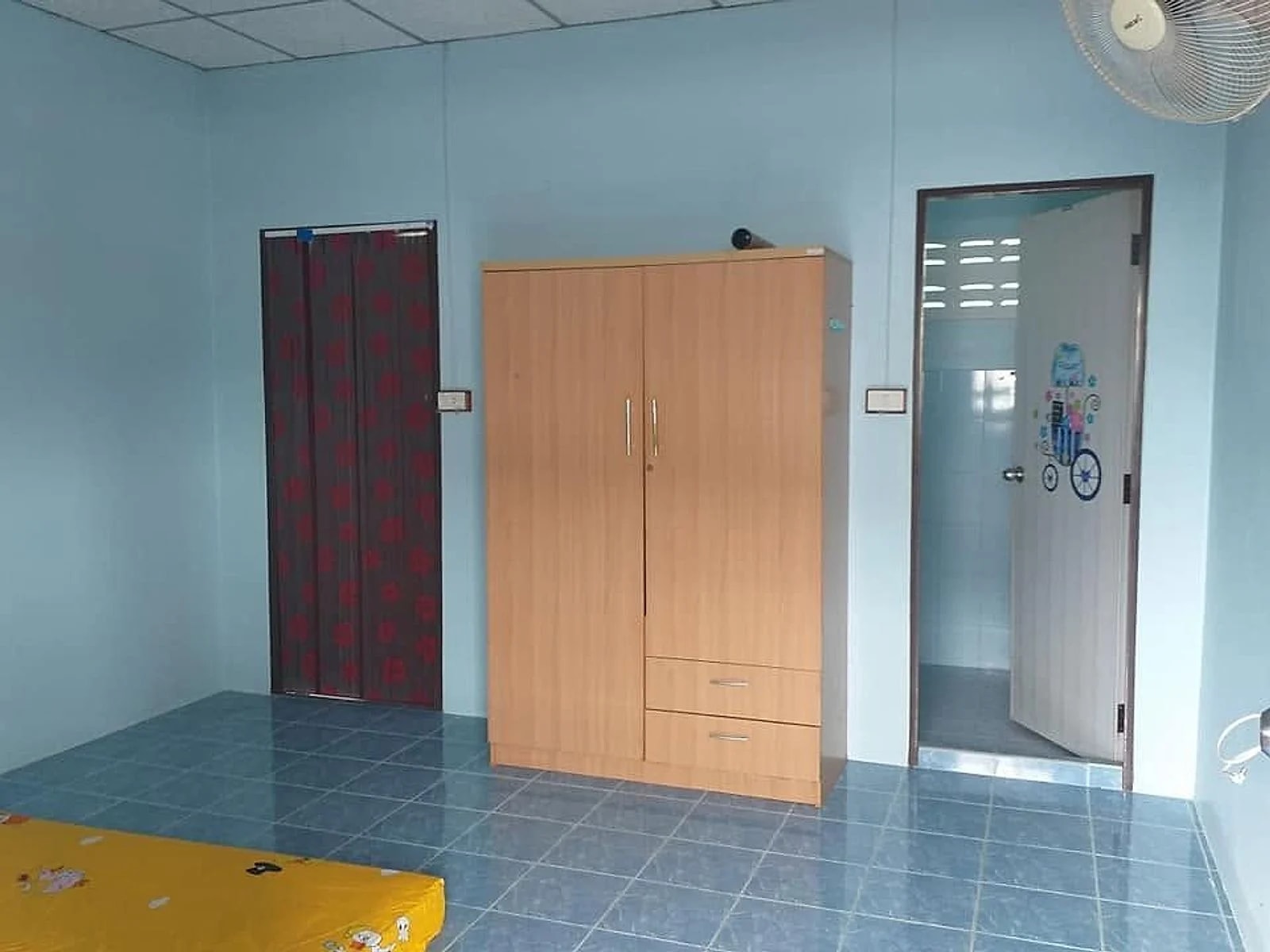 TJ.ROOM - Charoendee，佛丕：22平方米月租宿舍房，近Phetchaburi Rajabhat 大学 · 1