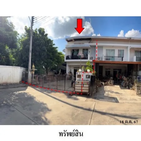 Двухэтажный крайний таунхаус в Karnkanok Town 1 · 1