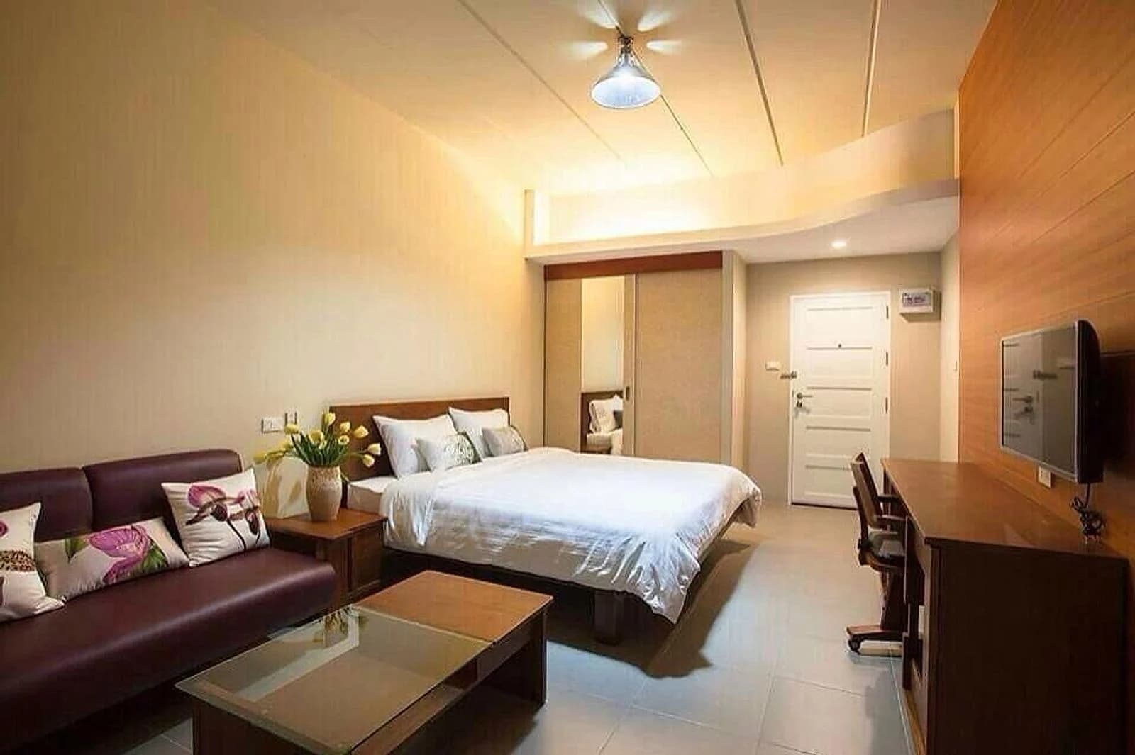 Mahogany Breeze Serviced Apartment ตัวเมืองระยอง ห้องพักรายเดือน 40-50 ตร.ม. ทำความสะอาดทุกสัปดาห์ ใกล้สวนศรีเมือง