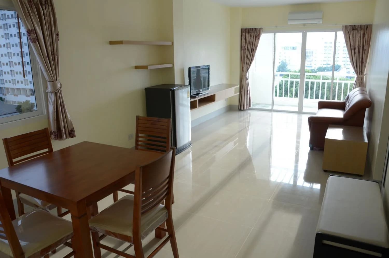 PS Rayong Apartment, Rayong Town: Studios und 1-Schlafzimmer-Wohnungen zur Monatsmiete, 36-55 m², mit Fitnessraum, nahe Lotus's Rayong