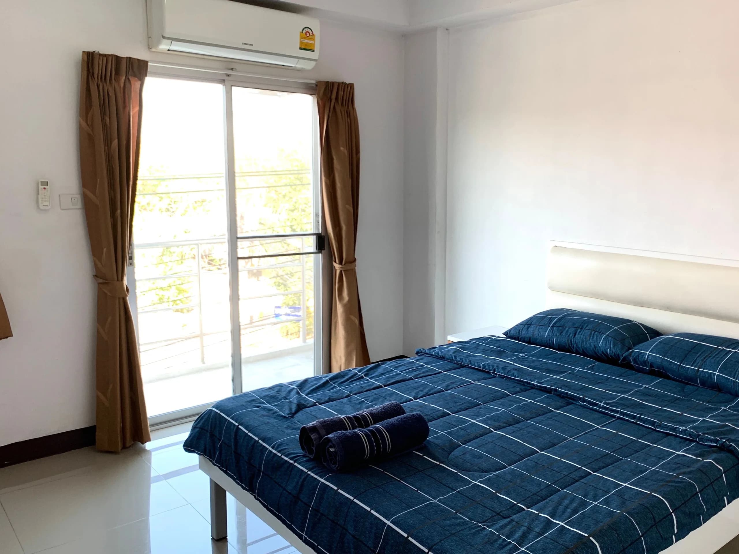 The Freedom Apartment @RangsitU ถนนเอกเจริญ ห้องพักรายเดือน เฟอร์นิเจอร์ครบ ห่าง ม.รังสิต 700 เมตร