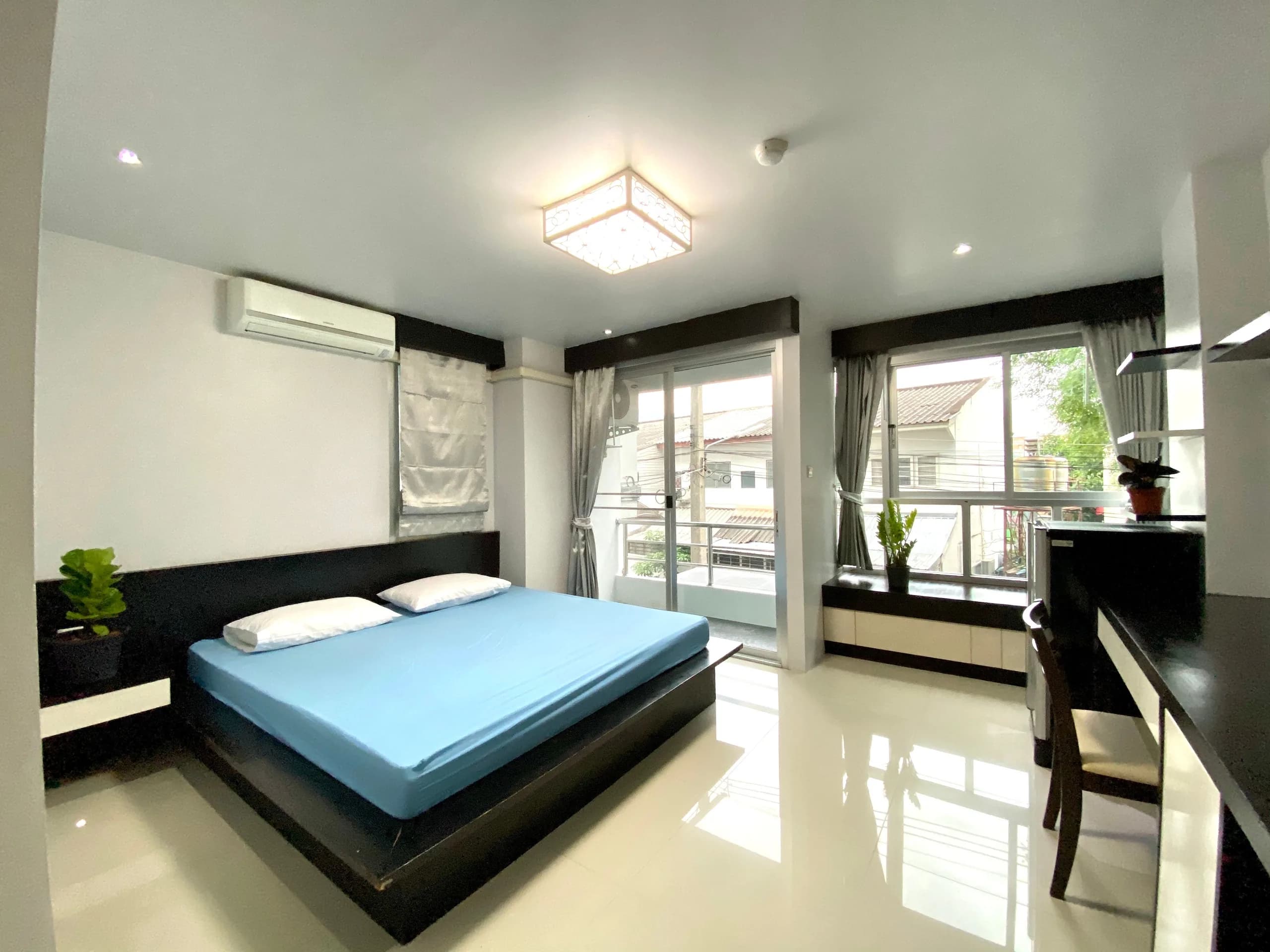 The Noble CMU, Suthep : chambres meublées de 24–42 m² au mois avec ascenseur et 7-Eleven, derrière l'université de Chiang Mai